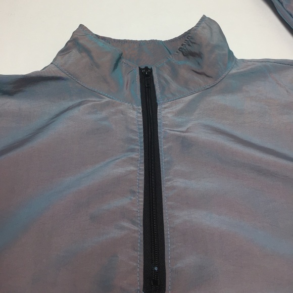 ❌SOLD❌ 80s SURF STYLE WINDBREAKER COLOR CHANGING - Picture 3 of 8